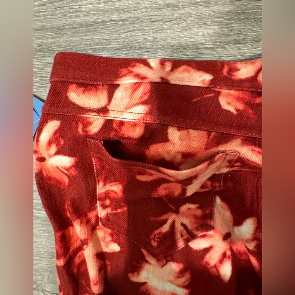 Simply Vera Vera Wang Burgundy Floral Chino Leggings Size M New With Tags - Picture 11 of 16